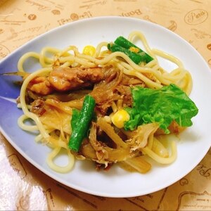 うどん弁当にちょい足し､キャベツたっぷり焼きうどん